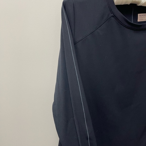 Mondetta Performance Black Top Base Layer for cold weather - Picture 4 of 7